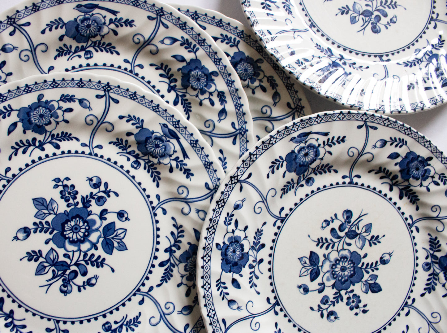 Johnson Brothers 'Indies' Blue and White Transferware 9.75" Dinner Plates (6)