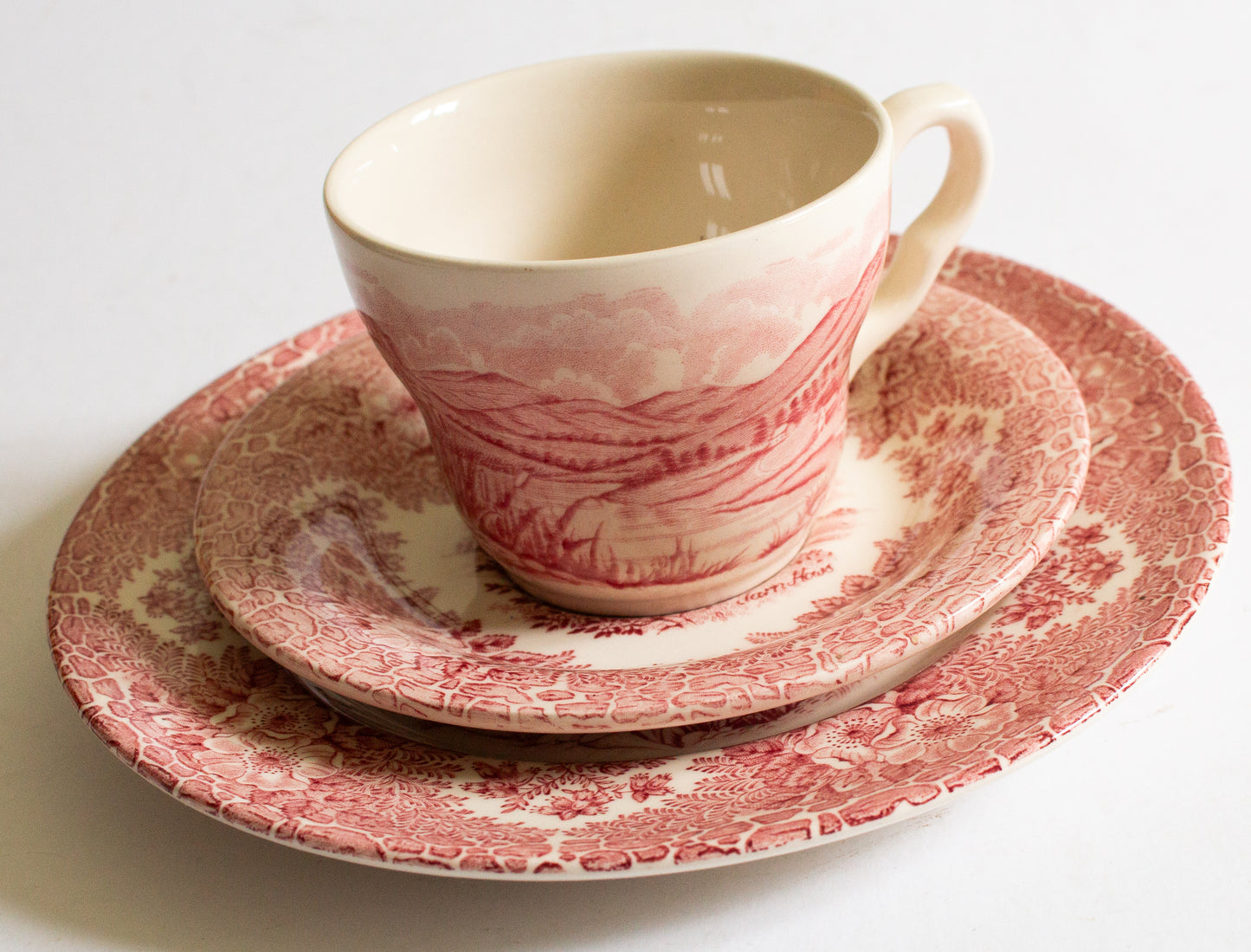 English Ironstone Tableware 'Ullswater' Red and White Transferware Teacup Trio