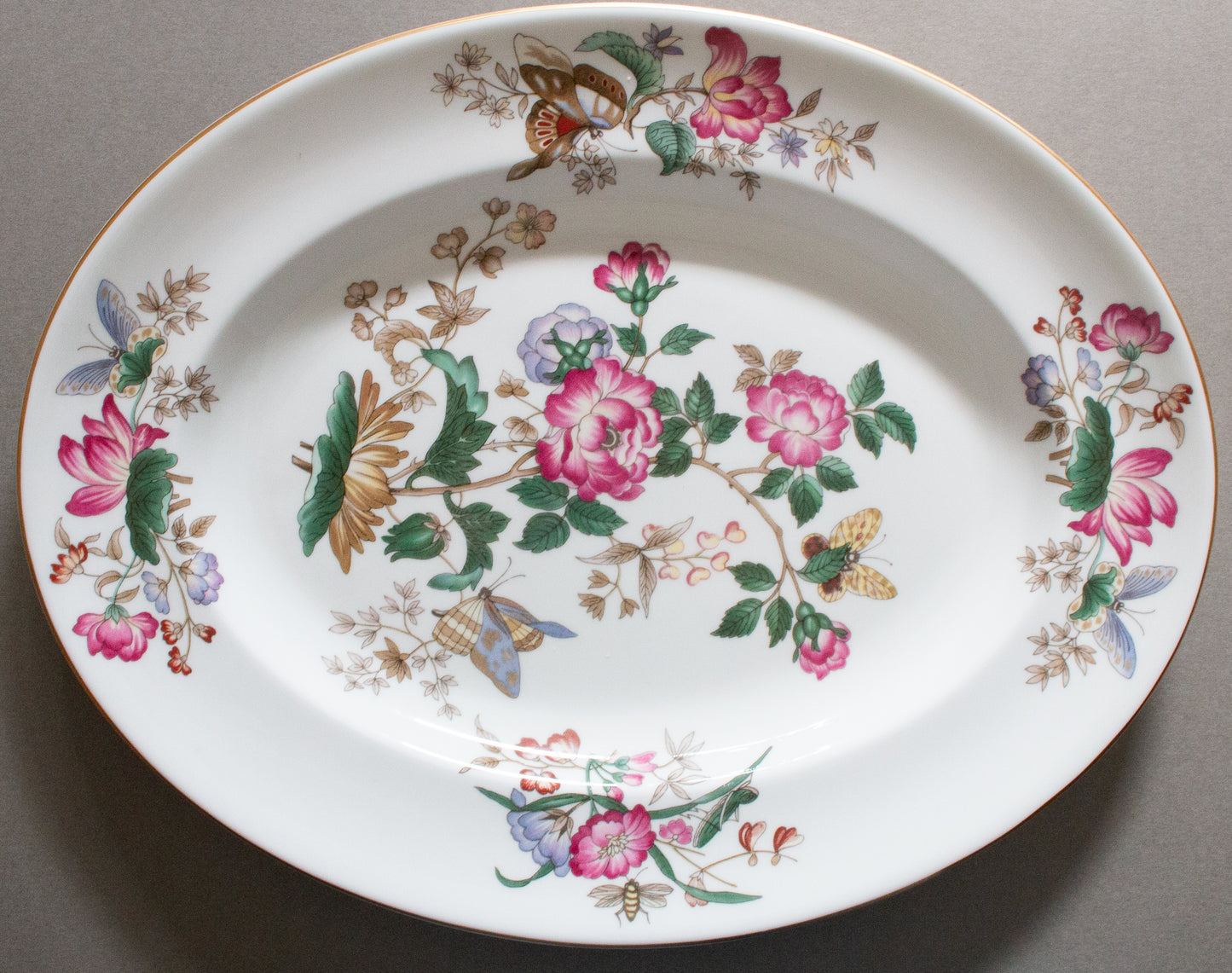 Wedgwood 'Charnwood' Pattern 13.75" Oval Serving Platter