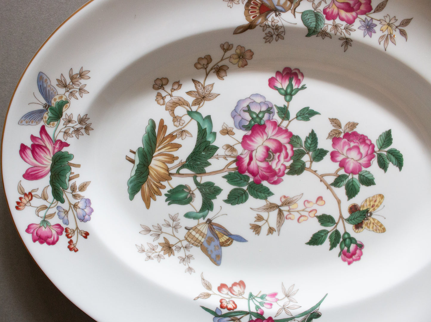 Wedgwood 'Charnwood' Pattern 13.75" Oval Serving Platter