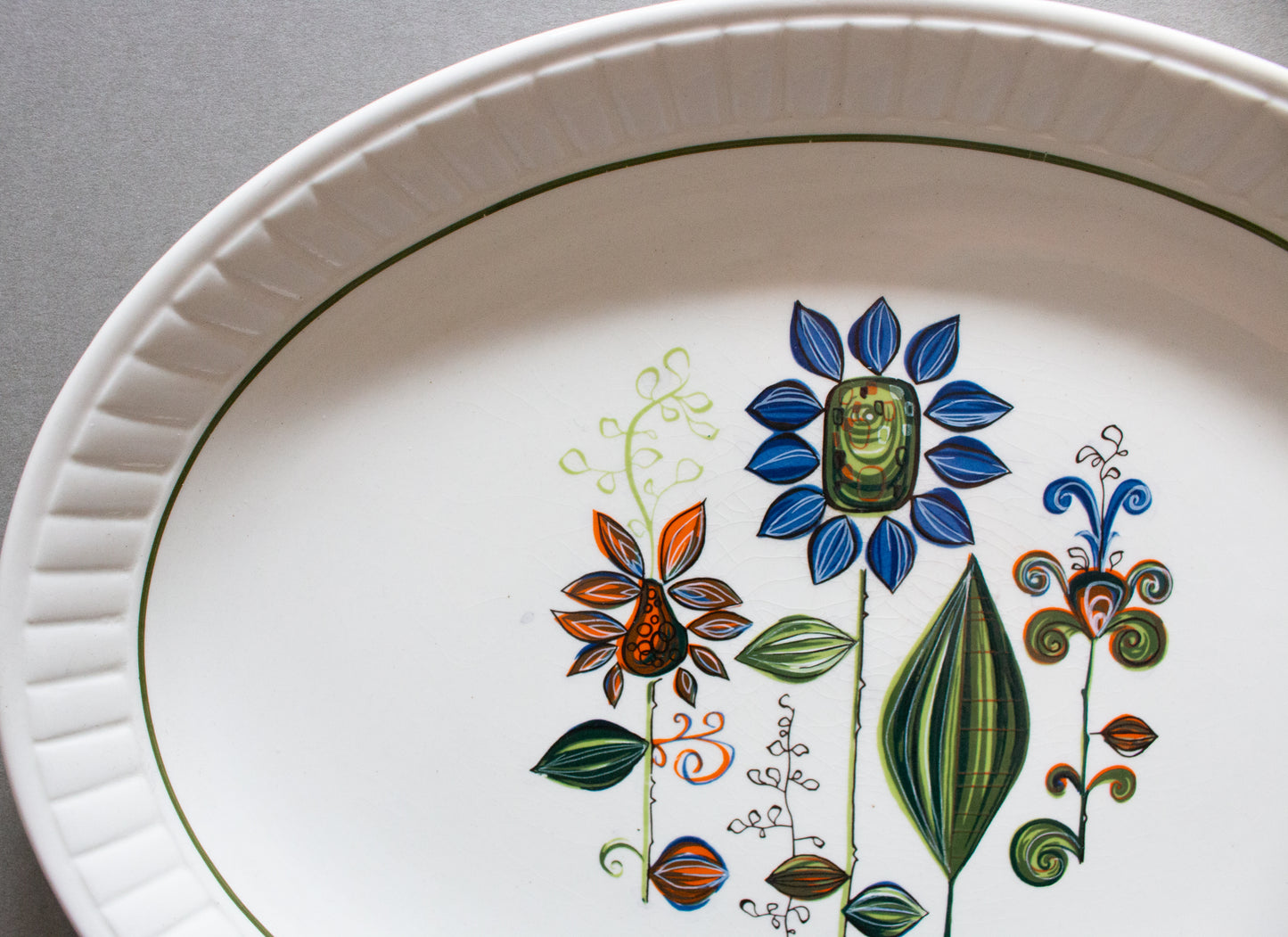 Royal Worcester Group Palissy England 'Bergen' Pattern Mid Century 12" Serving Platter