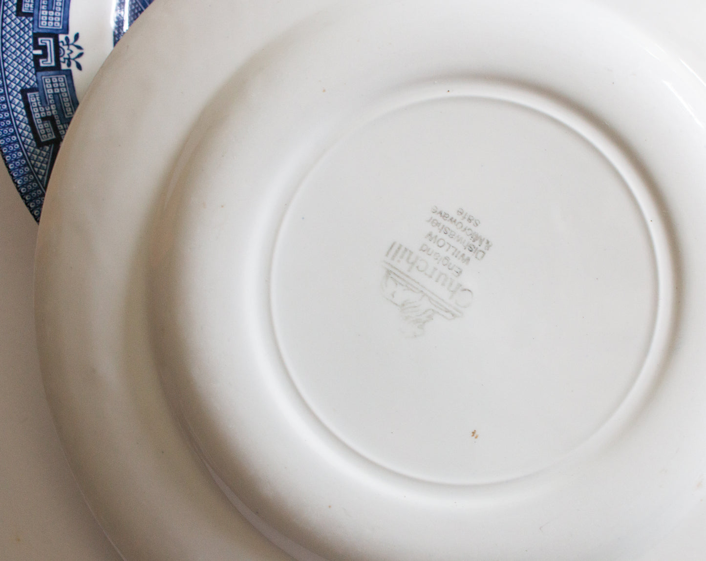 Churchill China 'Willow' Pattern Blue and White Transferware 9.5" Plates (5)