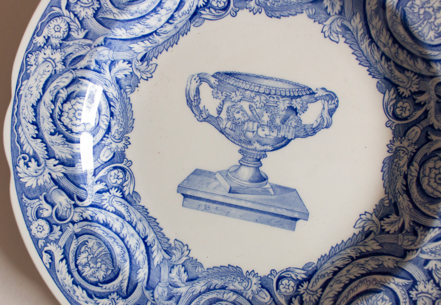 Spode 'Blue Room Collection' Blue and White Transferware Plate 'Warwick Vase'