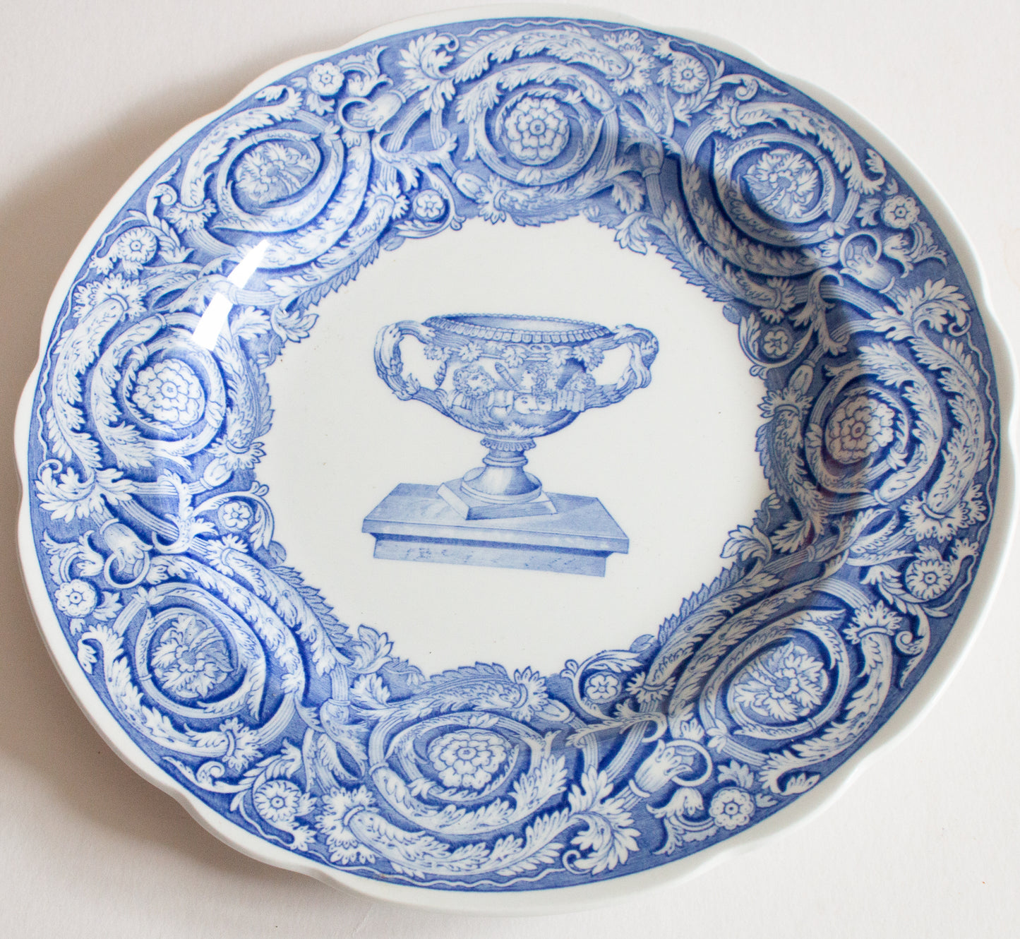 Spode 'Blue Room Collection' Blue and White Transferware Plate 'Warwick Vase'