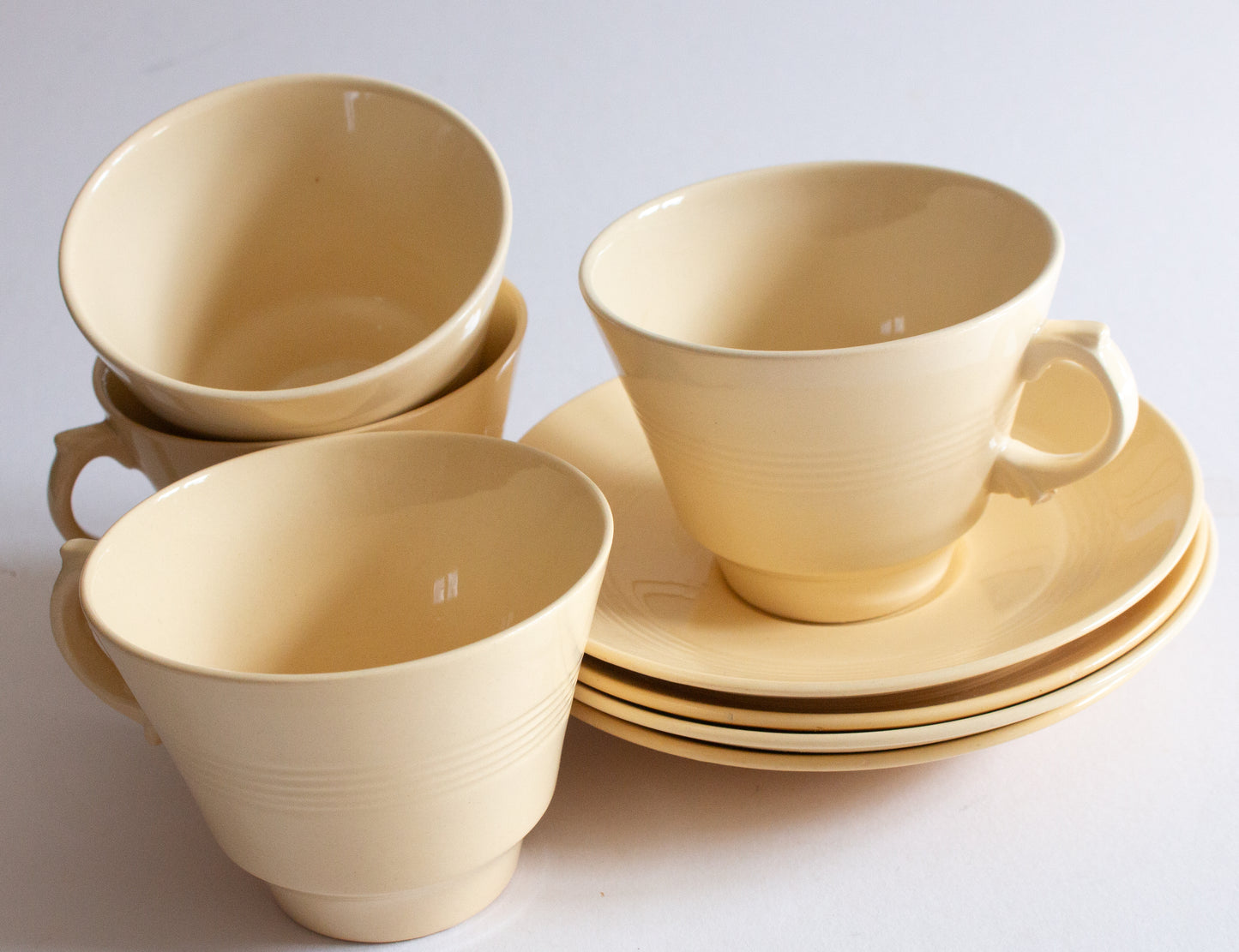 Woods Ware 'Jasmine' Yellow Tea Cups and Saucers (4)
