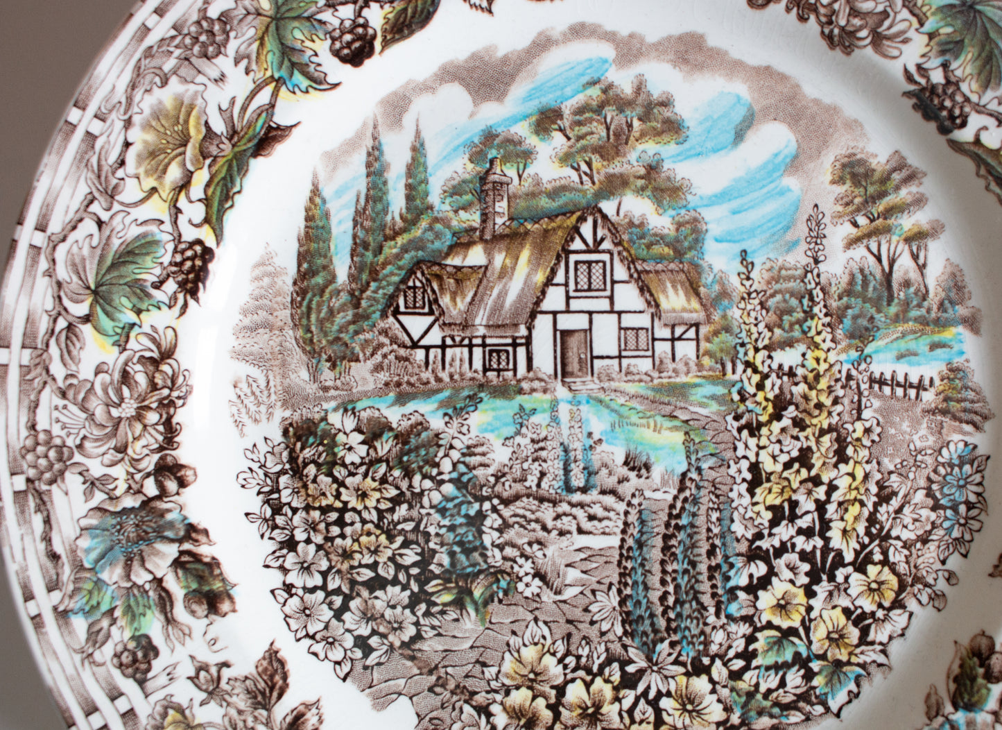 Barratts Staffordshire 'Cottage Garden' Brown Transferware 10" Dinner Plates (6)