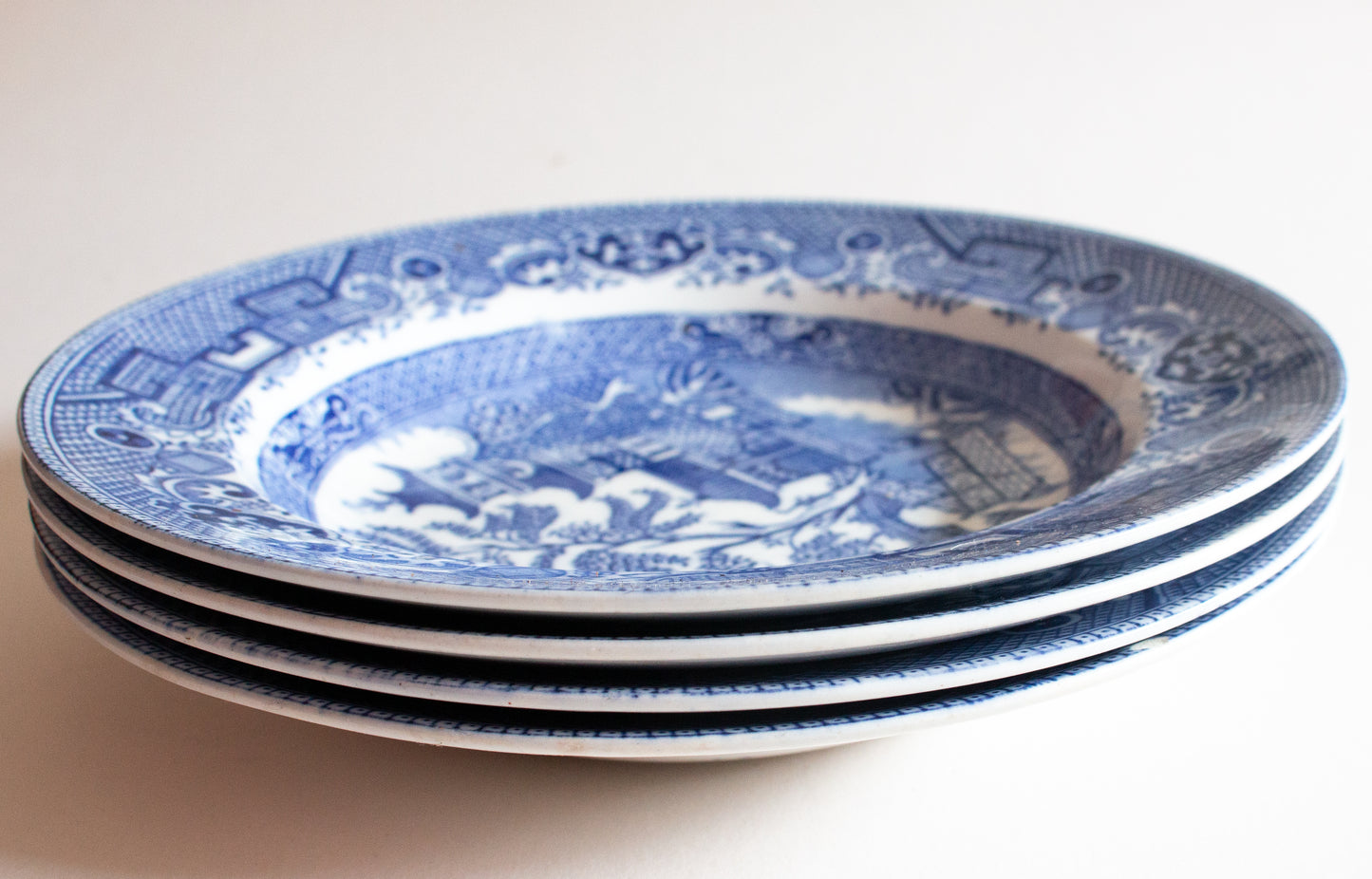 Vintage 'Willow' Pattern Blue and White Transferware Rimmed Soup Bowls (4)