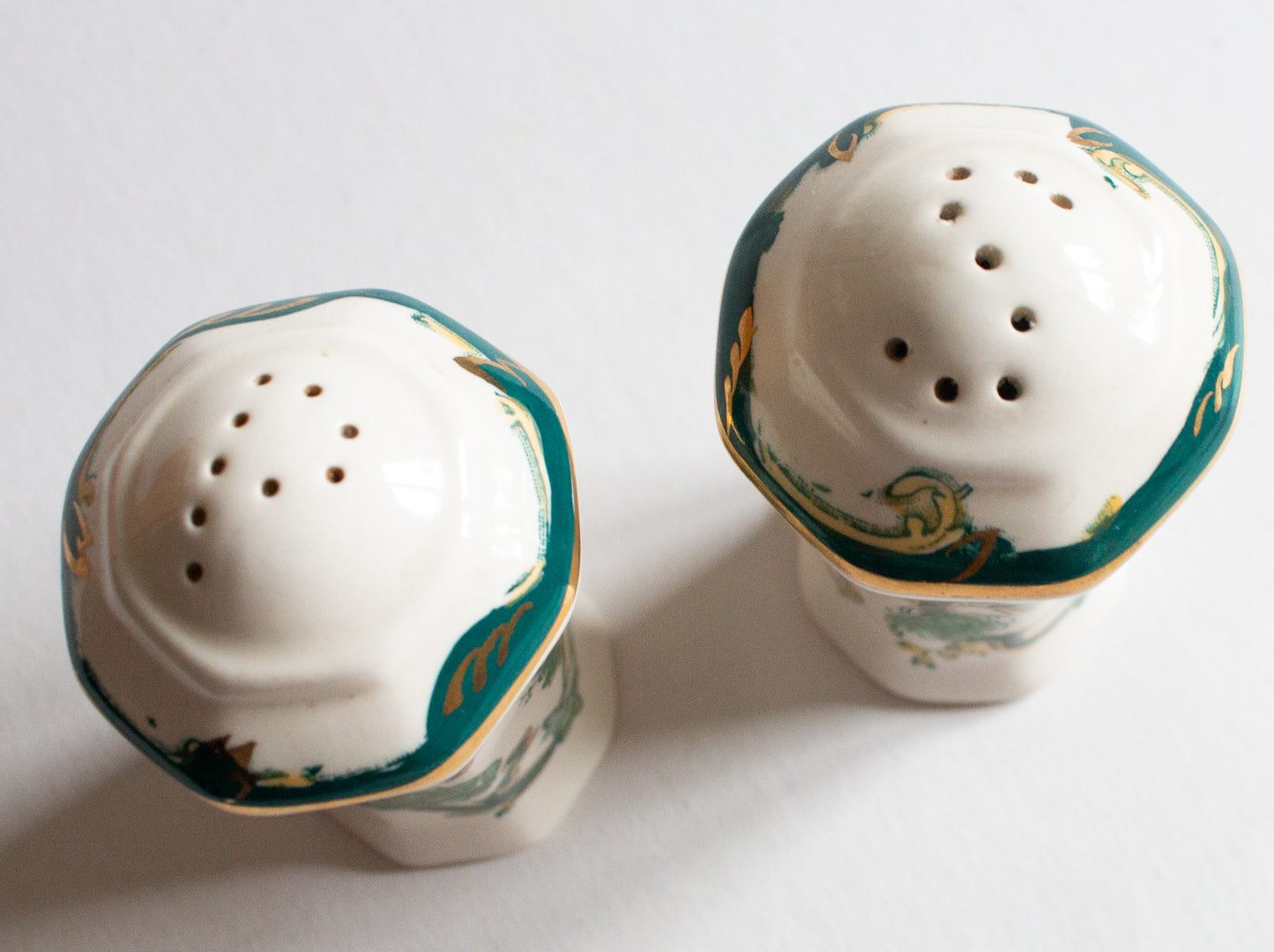 Mason's Ironstone 'Chartreuse' Pattern Salt and Pepper Set