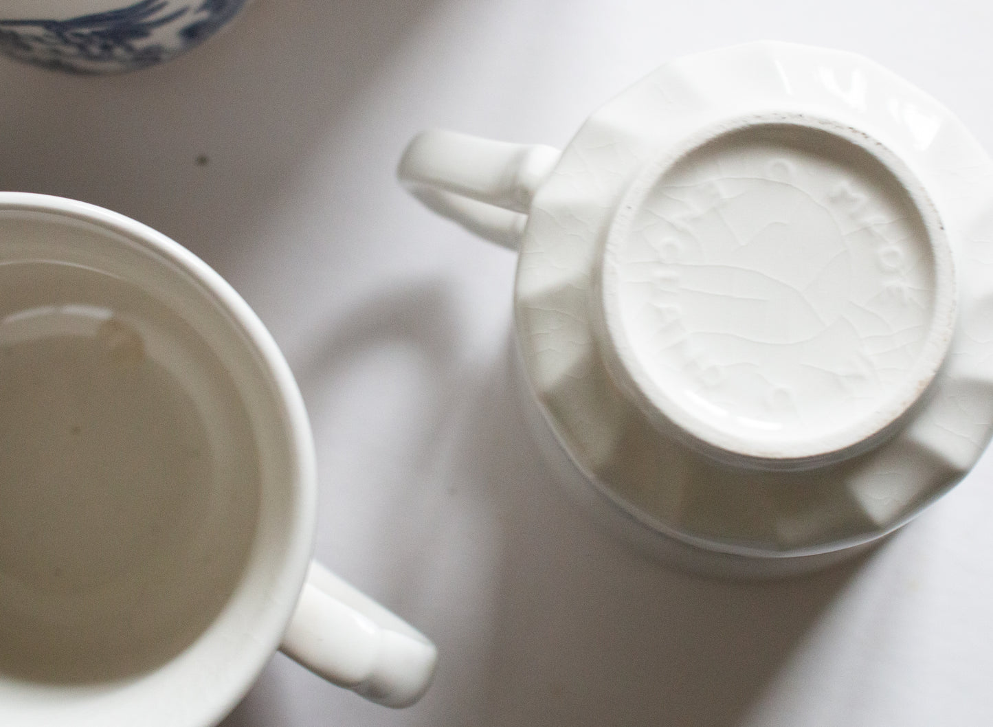 Churchill China Blue and White 'Willow' Pattern Teacups (6)