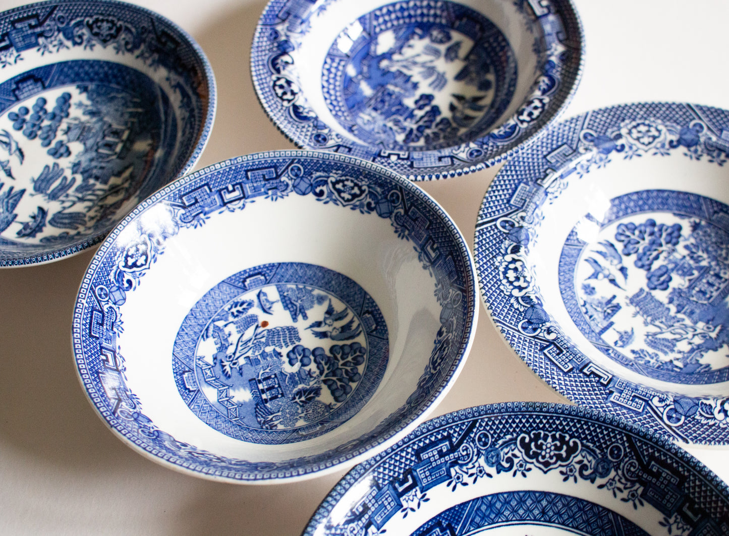 Vintage Mismatched 'Willow' Pattern Blue and White Transferware Cereal or Dessert Bowls (5)