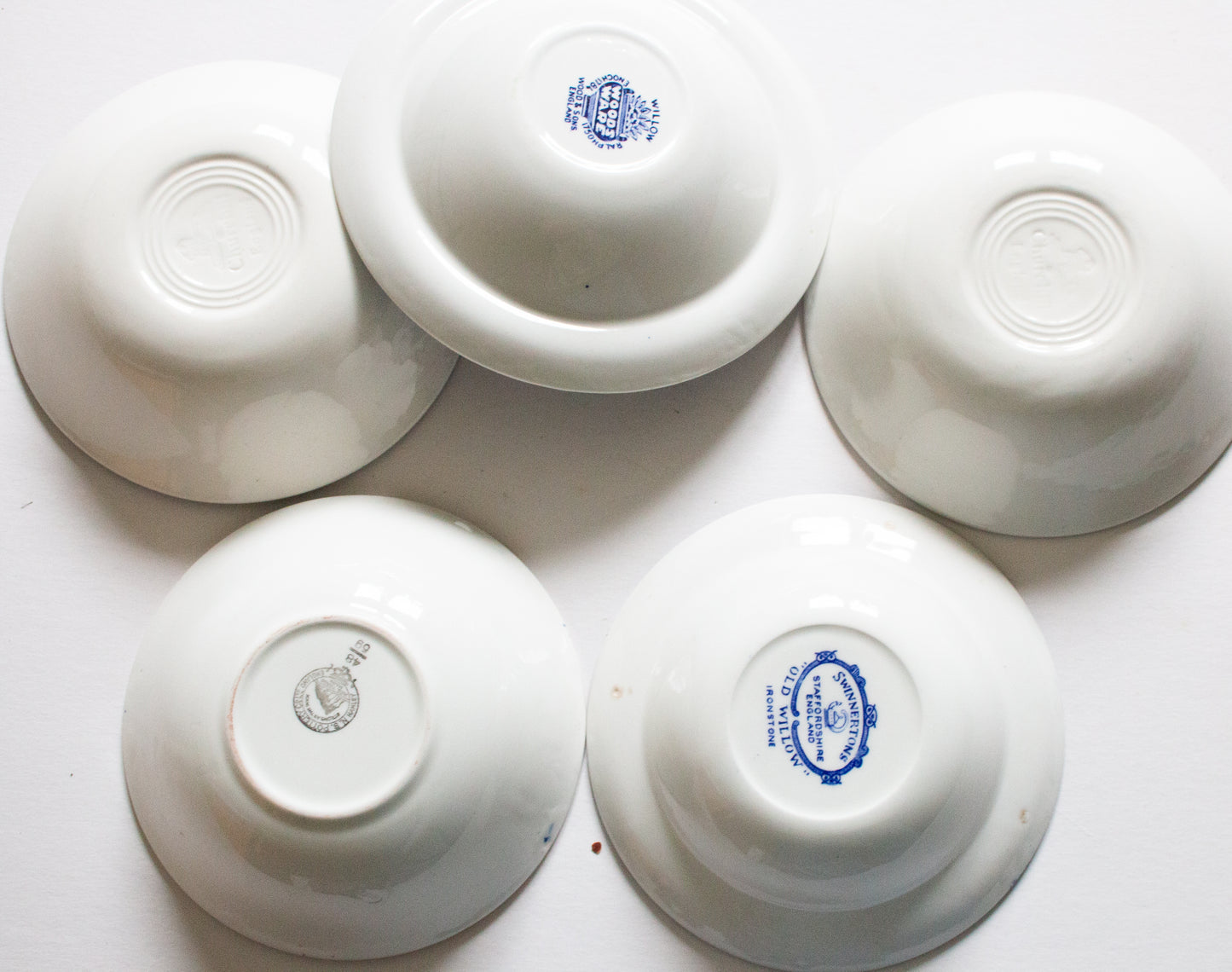 Vintage Mismatched 'Willow' Pattern Blue and White Transferware Cereal or Dessert Bowls (5)