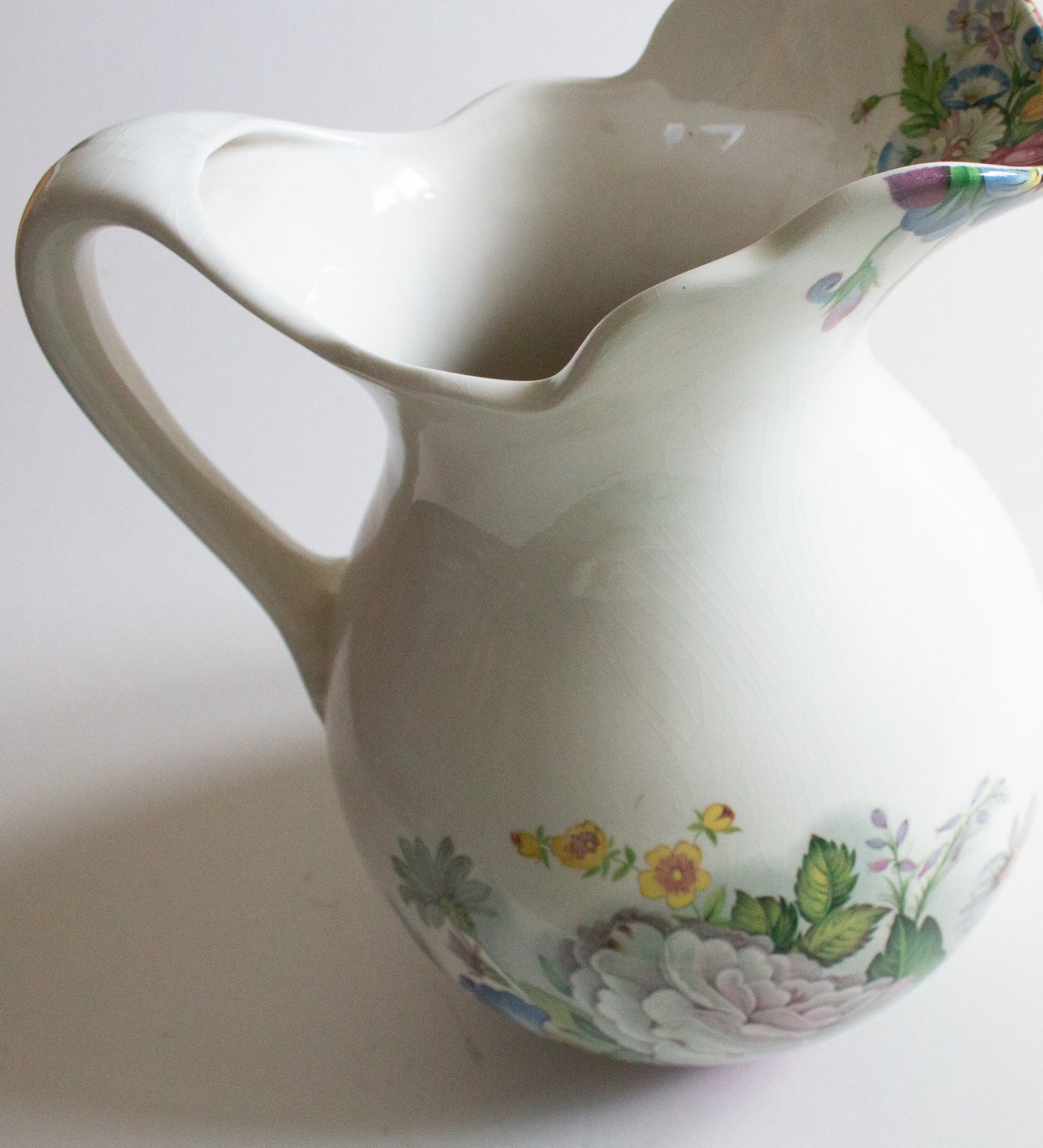 Hadida Bathroom Collection Large Floral Wash Jug and Bowl
