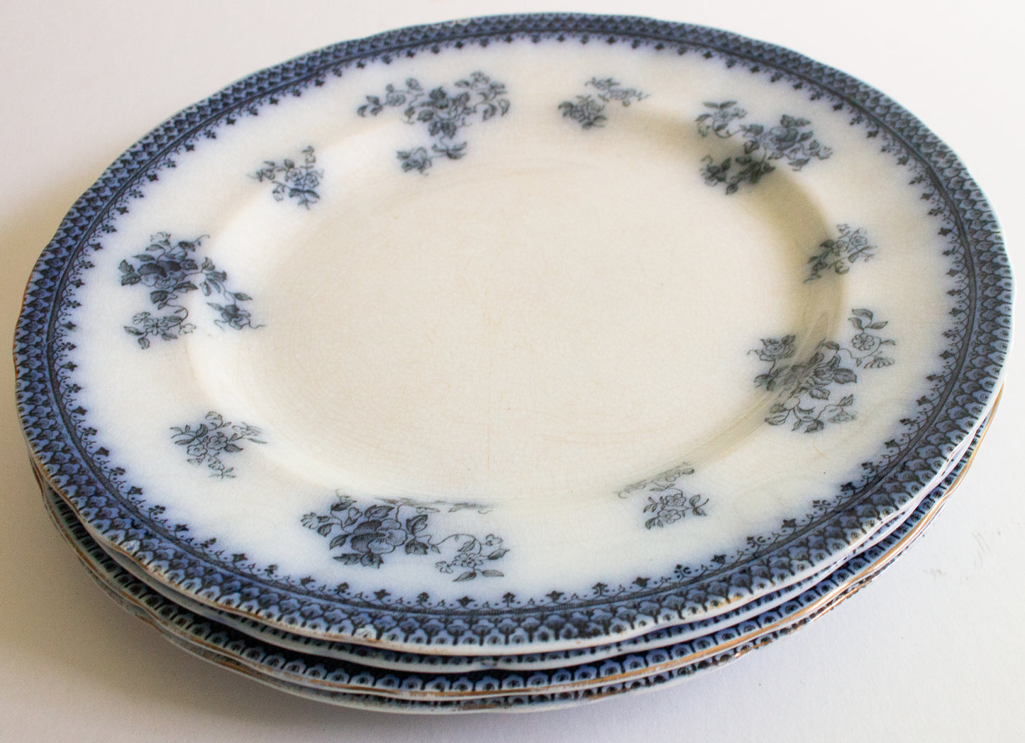 Burgess & Leigh Middleport Pottery Burslem England 'Florida' Pattern Flow Blue 10.5" Dinner Plates (4)