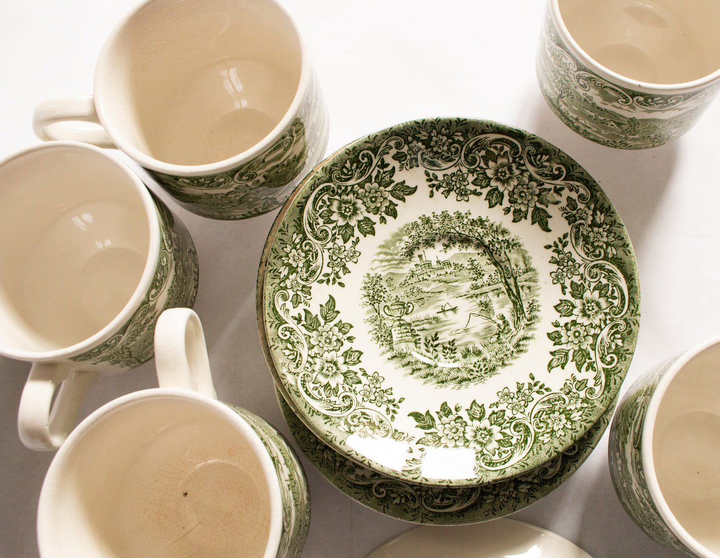 Broadhurst England Green and White Transferware Teacups and Saucers (6)