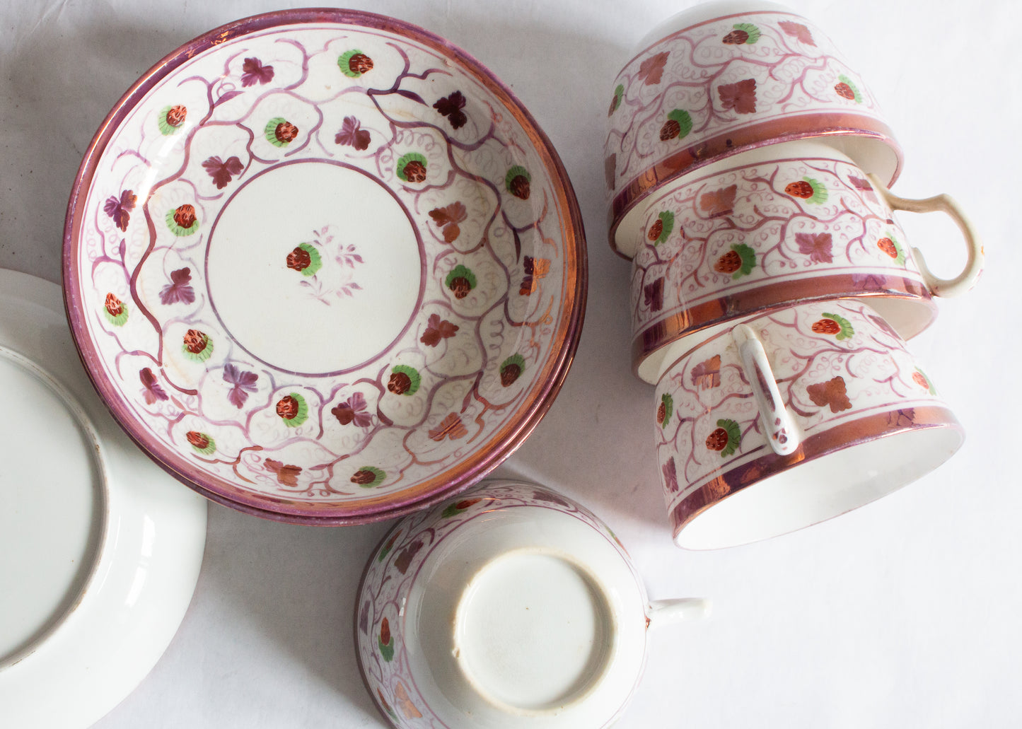 Antique Pink Lustre Teacups and Saucers with Wild Strawberry Pattern (4)