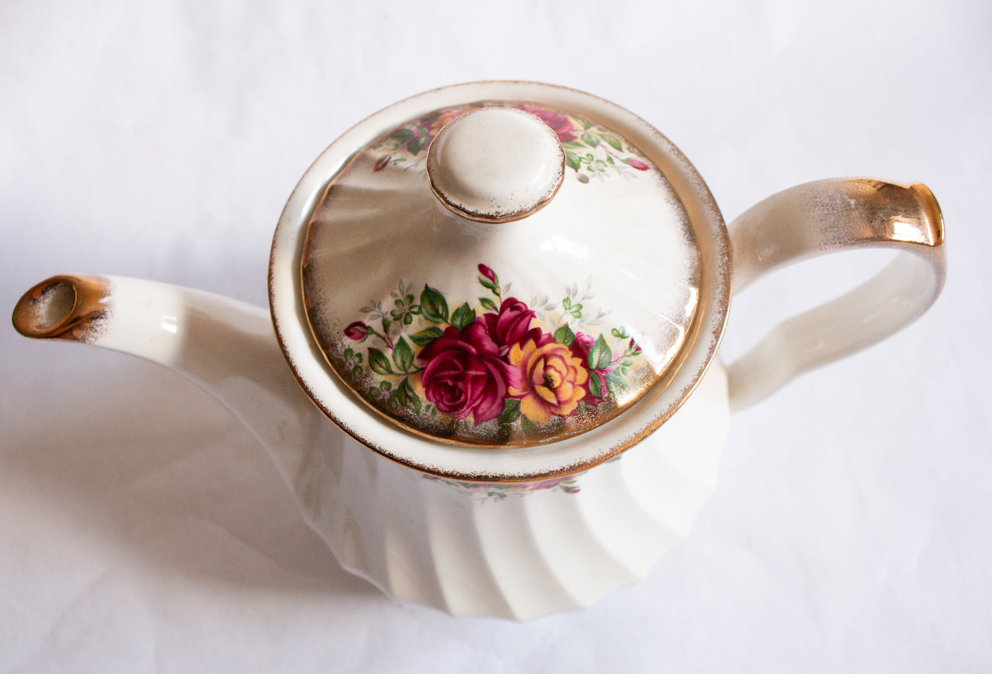Aynsley & Co. Staffordshire China Country Roses Pattern Large Teapot