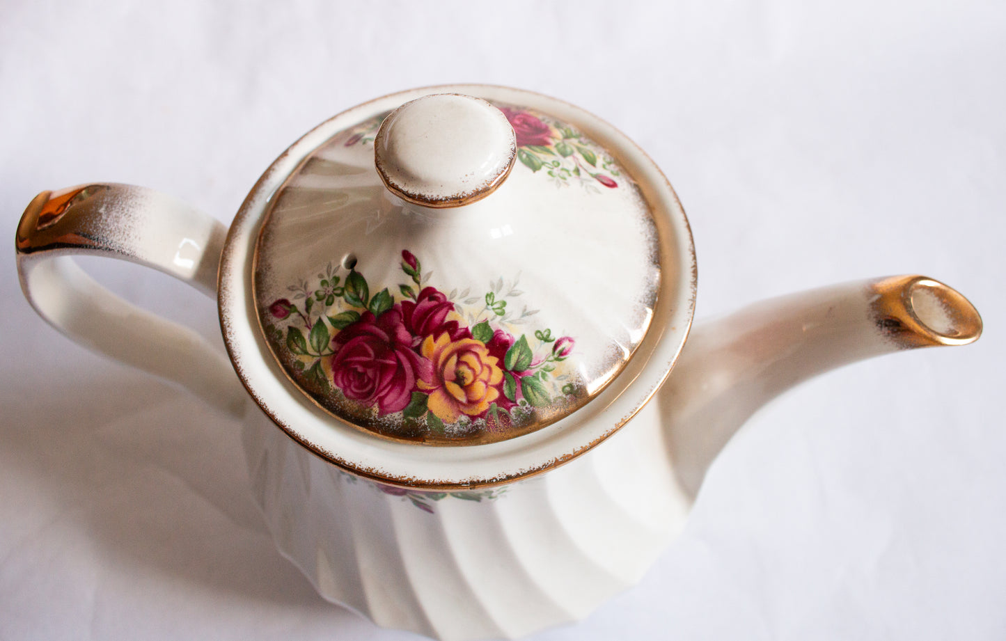 Aynsley & Co. Staffordshire China Country Roses Pattern Large Teapot