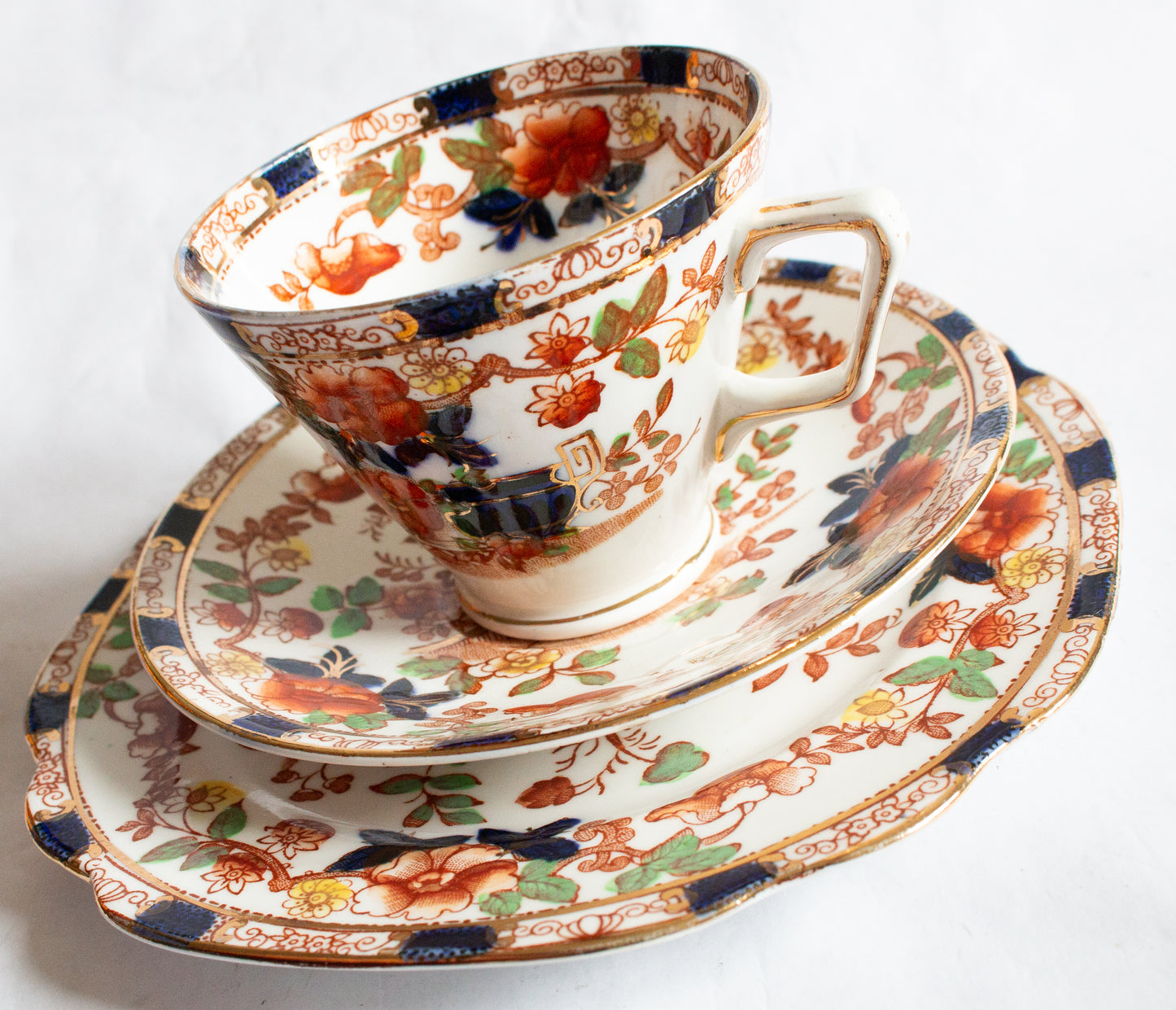 Antique Porcelain Imari Batwing Handles Teacup Trio