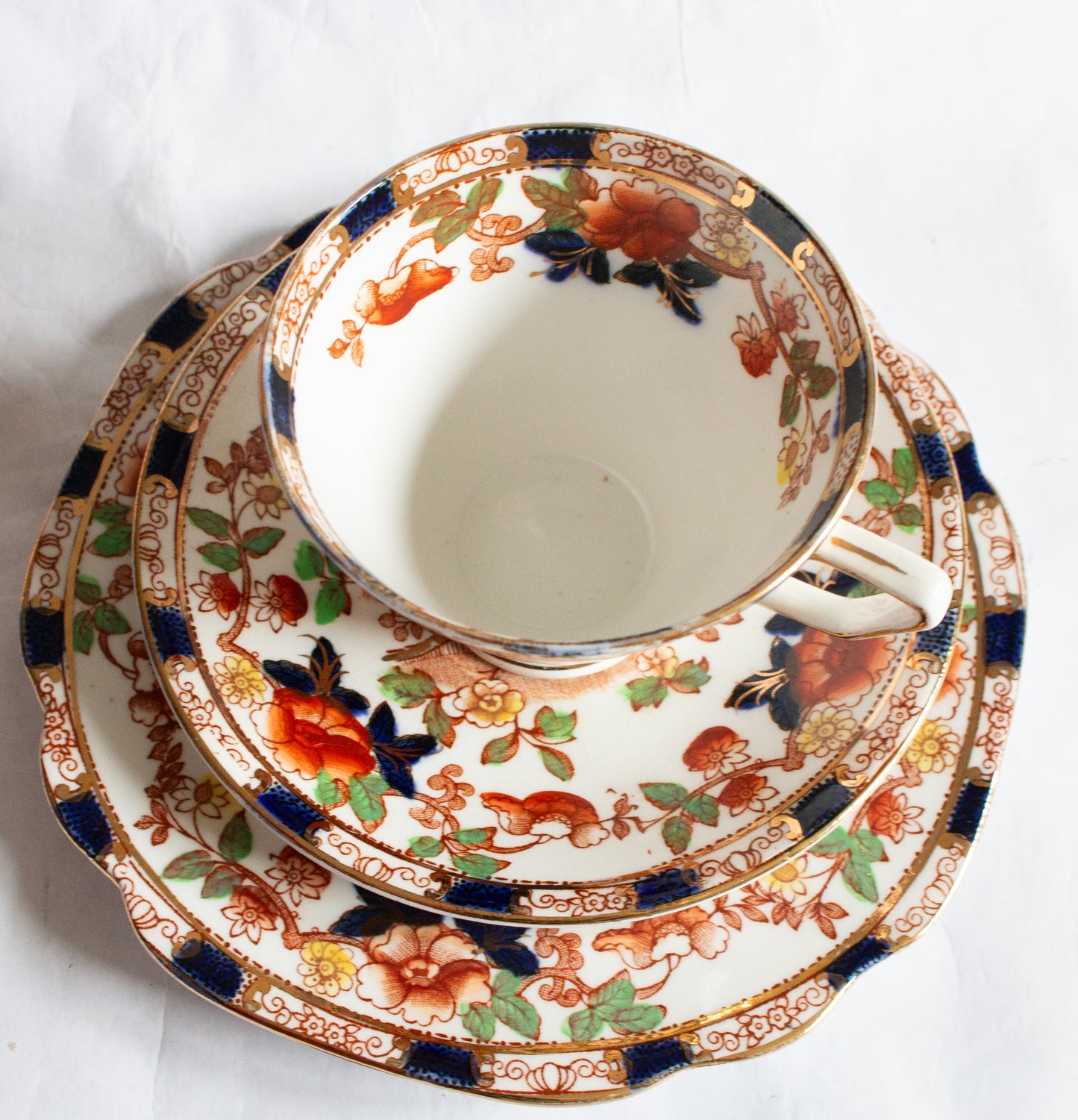 Antique Porcelain Imari Batwing Handles Teacup Trio