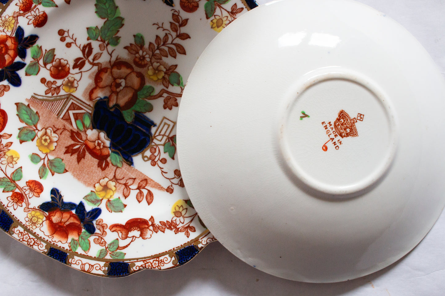 Antique Porcelain Imari Batwing Handles Teacup Trio