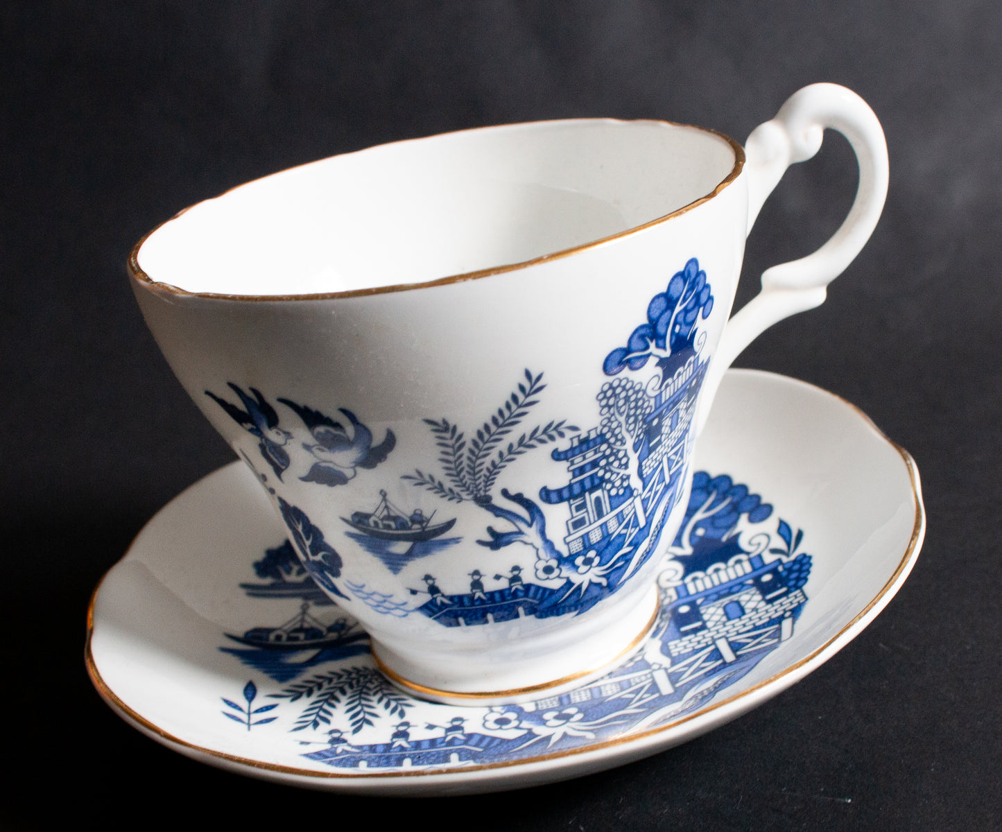 Royal Stuart Fine Bone China 'Willow' Pattern Blue and White Transferware Teacup and Saucer
