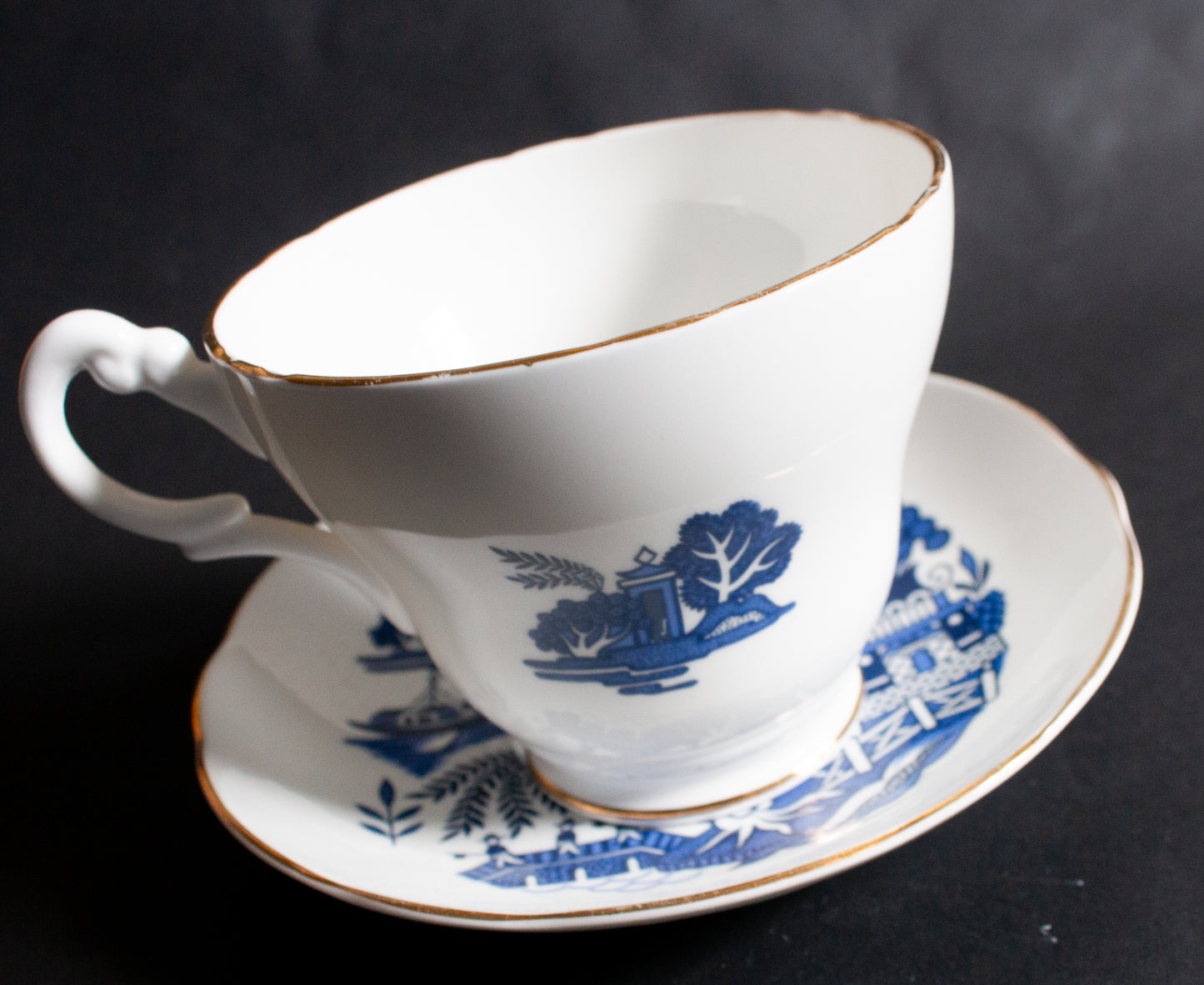Royal Stuart Fine Bone China 'Willow' Pattern Blue and White Transferware Teacup and Saucer
