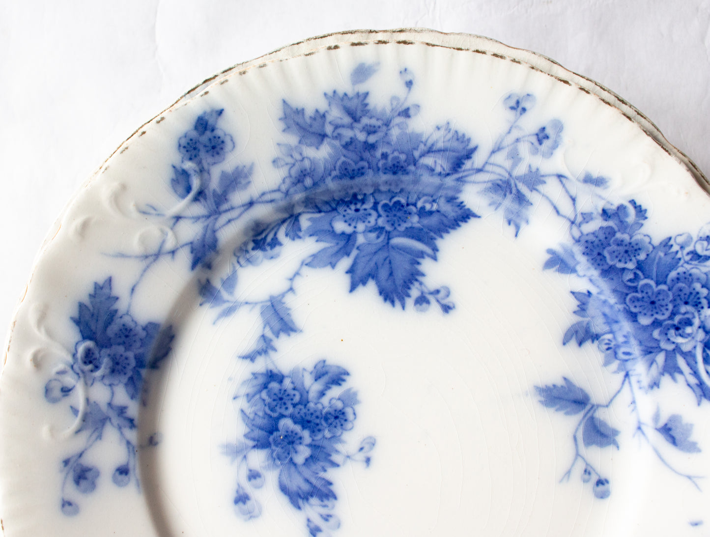 Middleport Pottery 'May' Pattern Flow Blue and White Transferware 8" Plates (6)