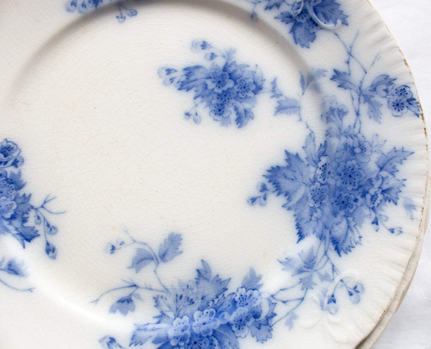 Middleport Pottery 'May' Pattern Flow Blue and White Transferware 9" Plates (6)