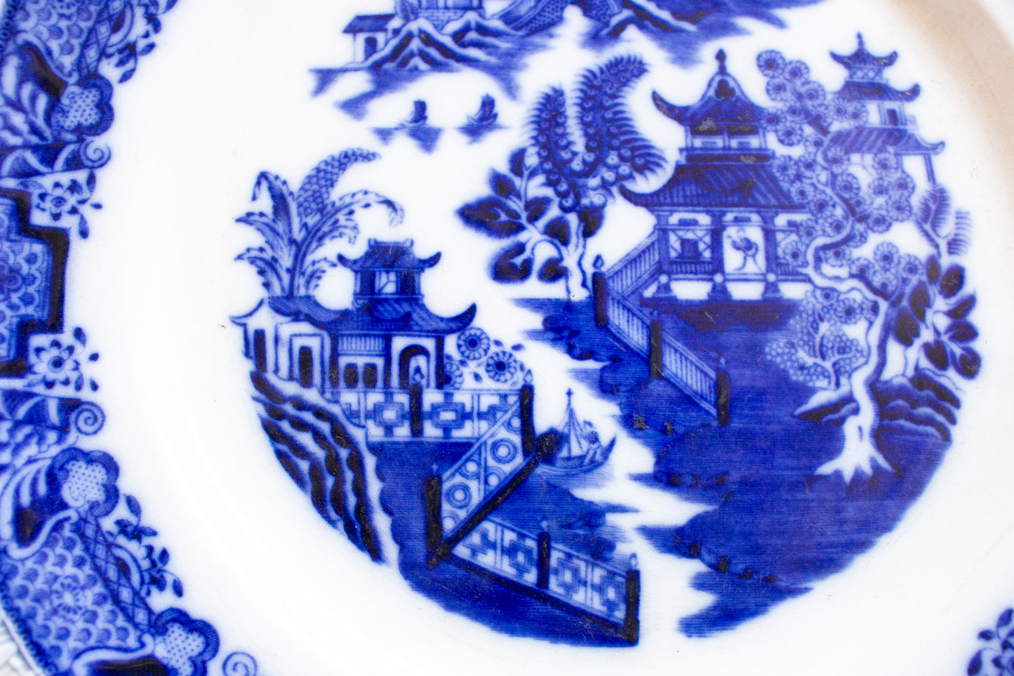 Bristol Alkalon China 'Mandarin Pattern' 7.5" Flow Blue Side Plates (4)