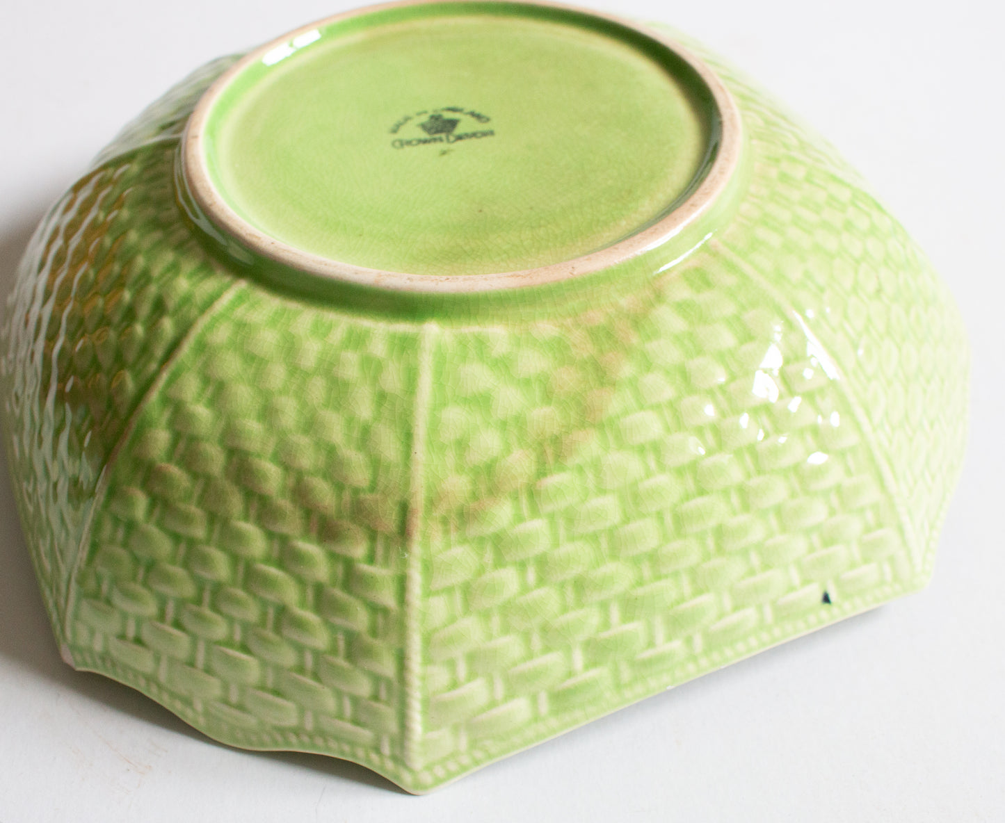 Vintage Crown Devon Green Majolica Leaf Tomato Square Basket Weave Serving Dish