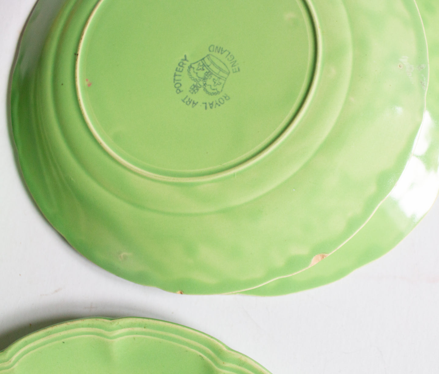 Royal Art Pottery Green Fluted 7" Side Plates (6)