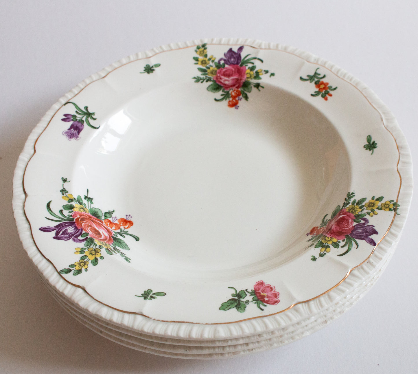 Putney & Co. Bristol Rimmed Bowls or Plates with Floral Detail (4)
