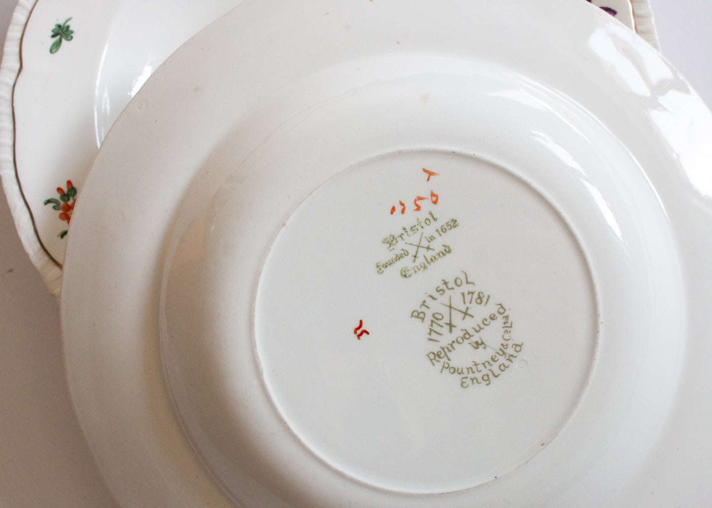 Putney & Co. Bristol Rimmed Bowls or Plates with Floral Detail (4)