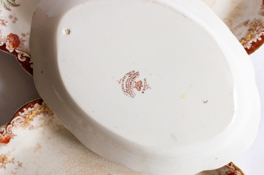 Alfred Meakin Ltd. 'Medina' Pattern Brown and White Graduated Serving Plates (3)