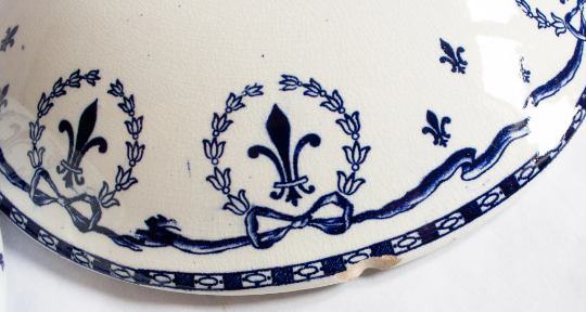 Blue and White Lidded Serving Tureen or Serving Dish