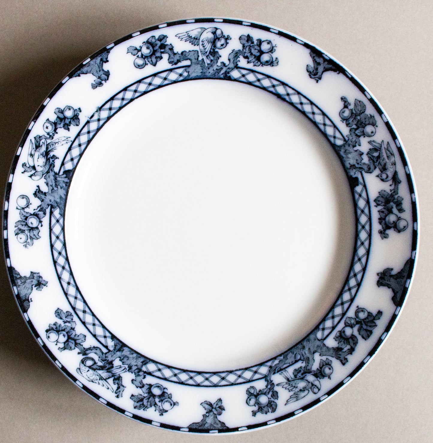 Losol Ware Keeling & Co. Ltd. Burslem England 'Beverley' Pattern Blue and White Transferware 10.5" Dinner Plates (6)