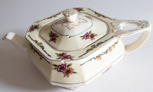 W. H. Grindley & Co. 'Sheraton Ivory' Pattern Teapot