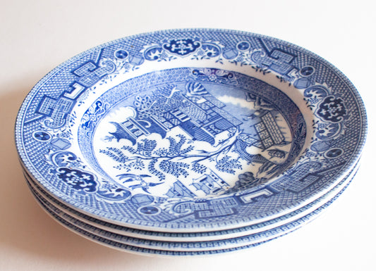 Vintage 'Willow' Pattern Blue and White Transferware Rimmed Soup Bowls (4)