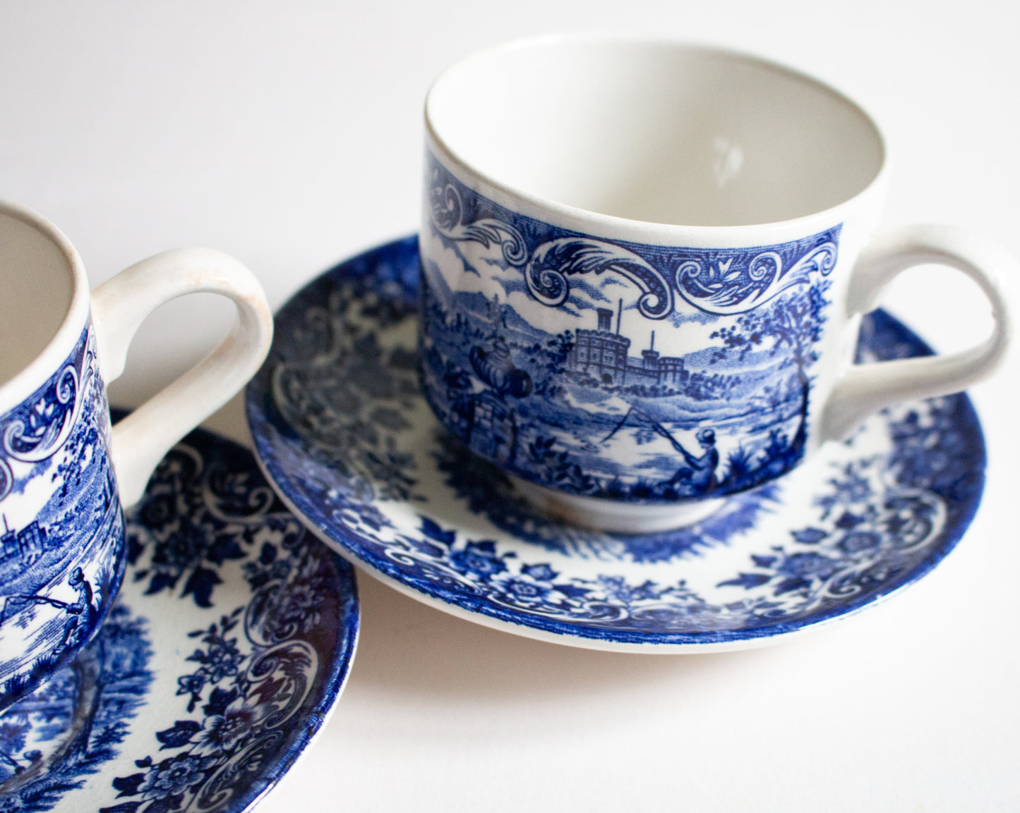 Broadhurst Ironstone 'The English Scene'  Vintage Blue and White Transferware Teacups and Saucers (2)