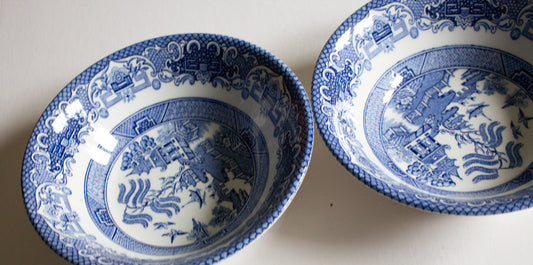 English Ironstone Tableware 'Willow' Pattern Blue and White Transferware Cereal or Dessert Bowls (2)