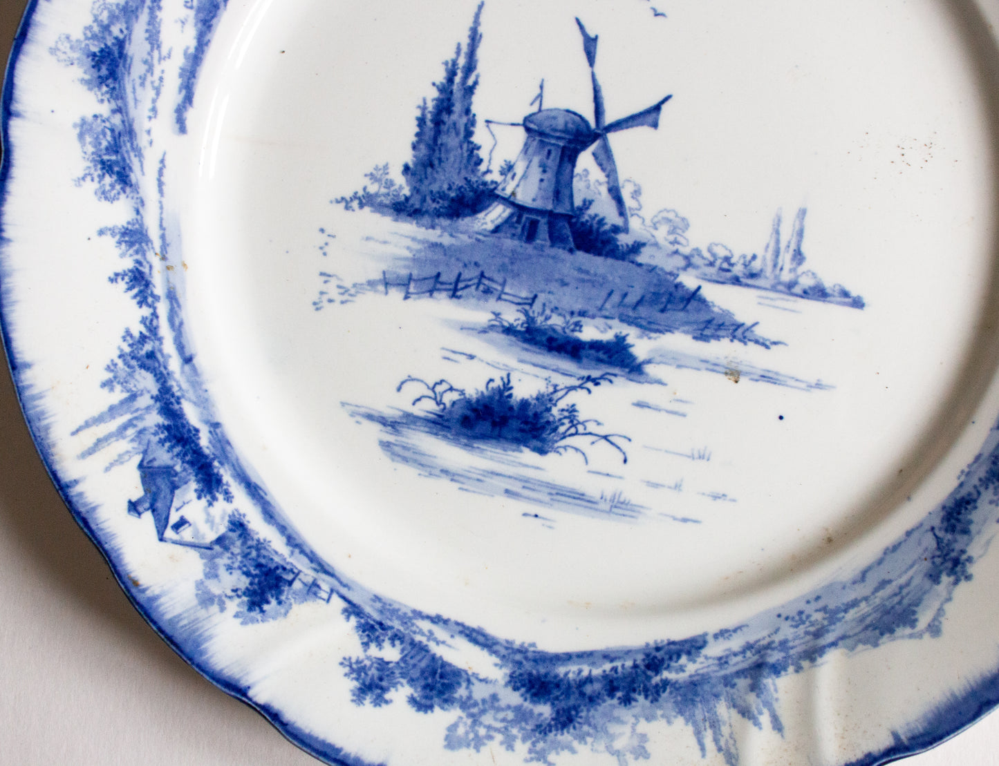 Royal Doulton 'Norfolk' Pattern Blue and White Transferware  9.75" Plate