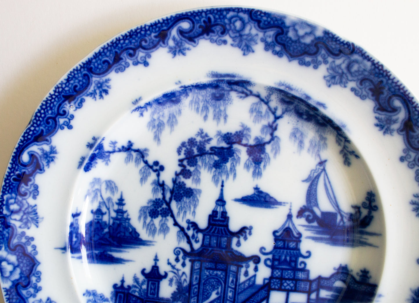 Antique Dillwyn & Co. 'Whampoa' Pattern 11" Flow Blue Plate