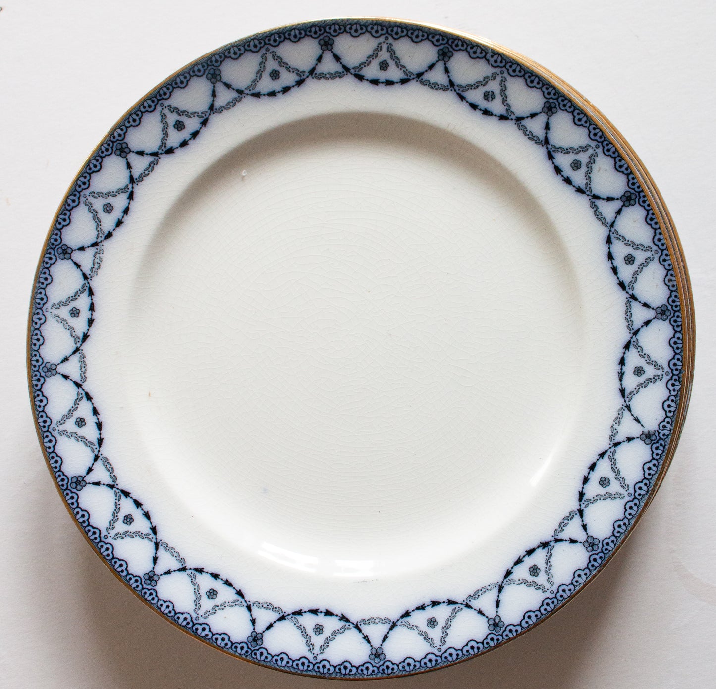 Henry Alcock & Co. Ltd. Semi Porcelain 'Laurel' Pattern Blue and White Transferware 10.5" Dinner Plates (6)