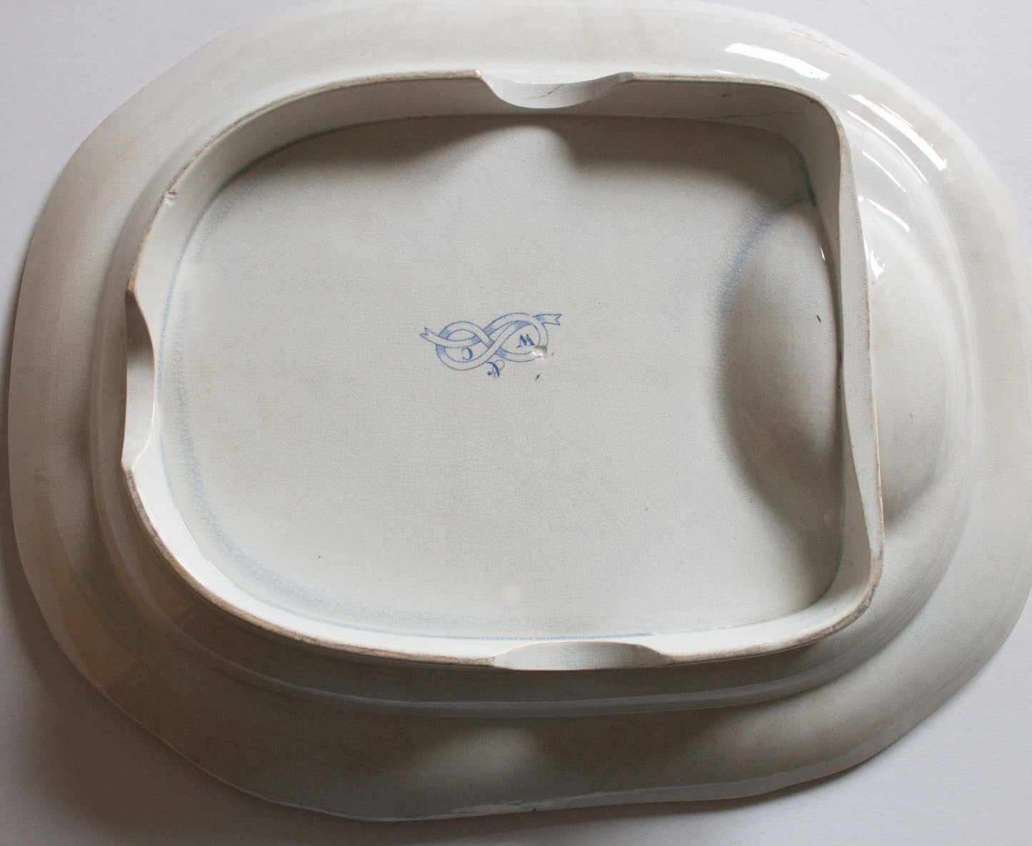 Large Antique 'Italian Ruins' Pattern 19" Blue and White Transferware Serving Platter with Gravy Well