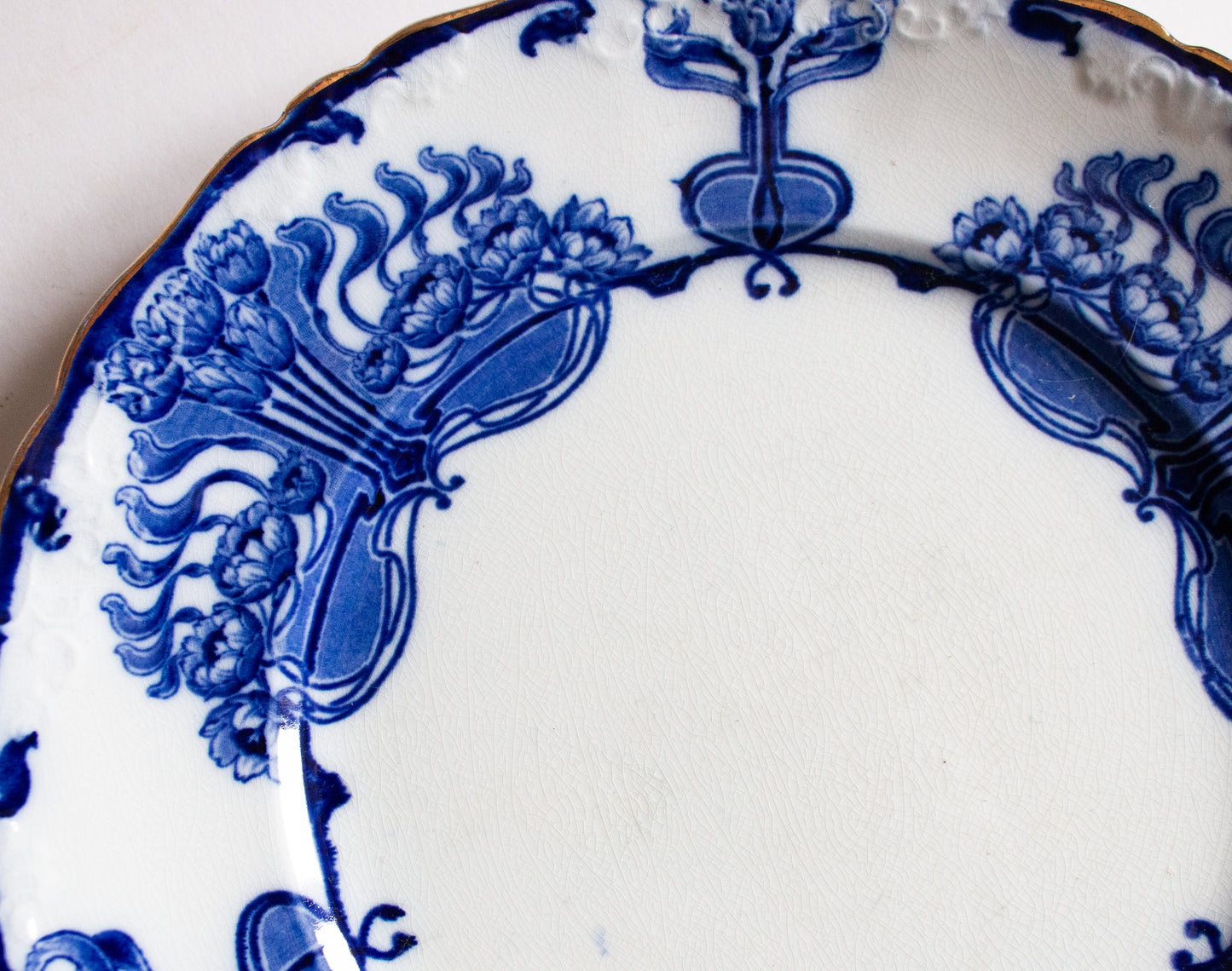S. F. & Co. 'Nile' Pattern Flow China  10.25" Dinner Plates (4)