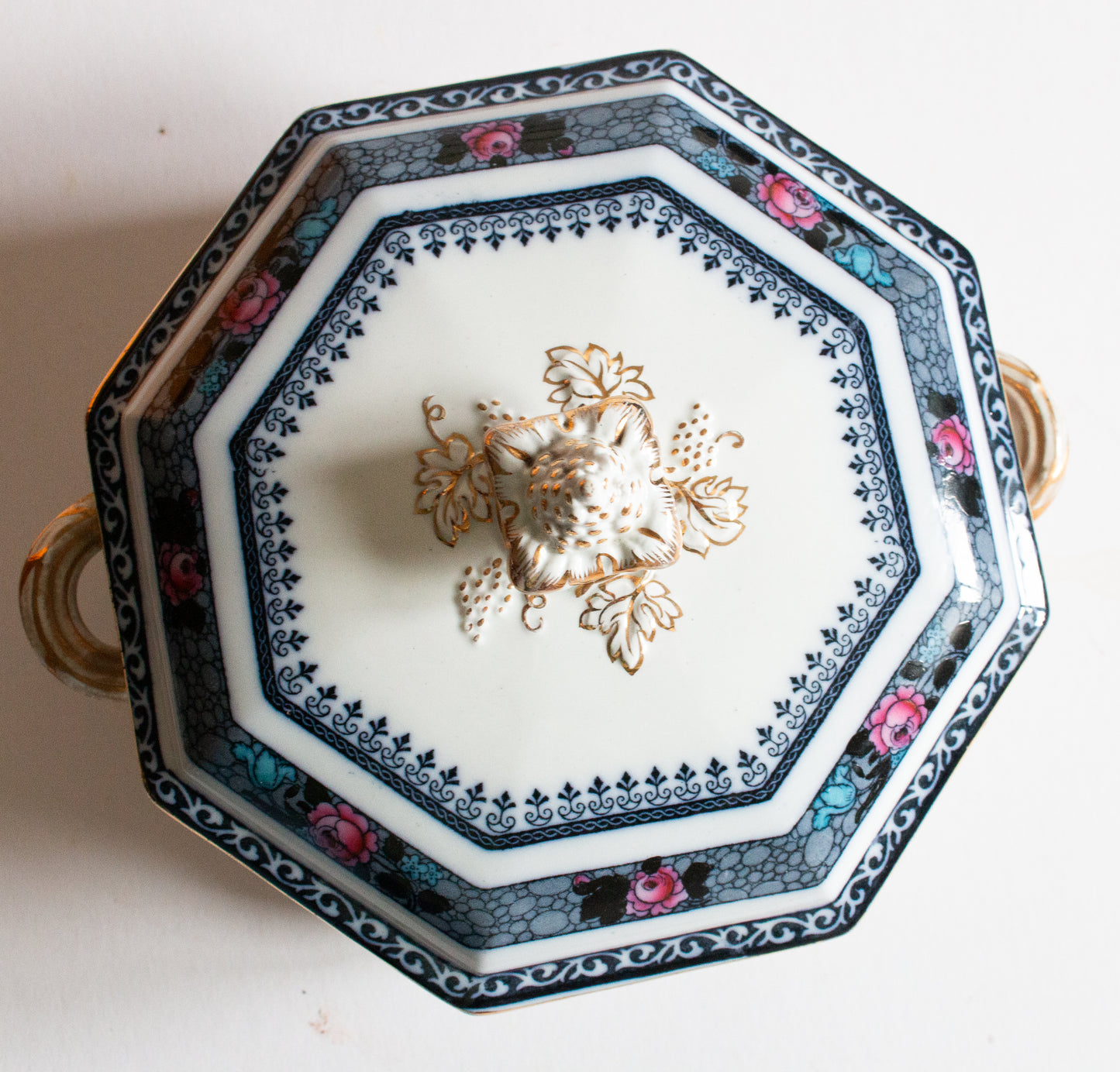 Keeling & Co. Ltd. Losol Ware 'Ormonde' Pattern Blue and White Transferware Lidded Tureen