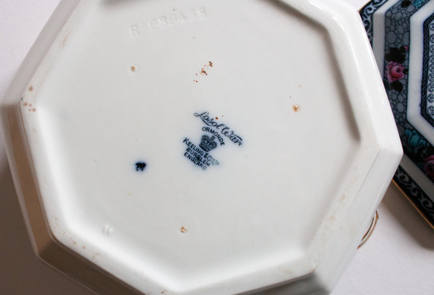 Keeling & Co. Ltd. Losol Ware 'Ormonde' Pattern Blue and White Transferware Lidded Tureen