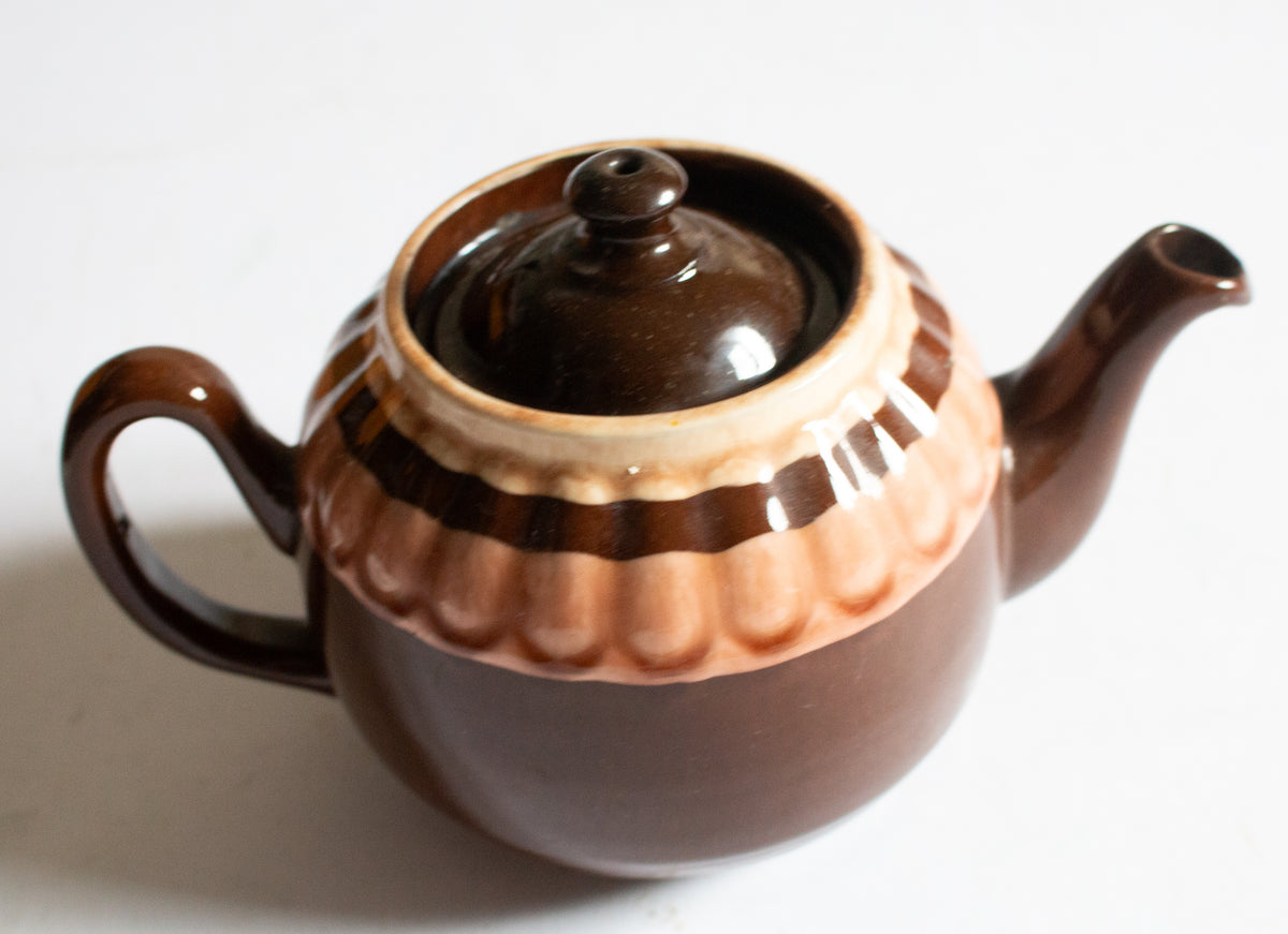 Vintage 'Brown Betty' Style Small Teapot