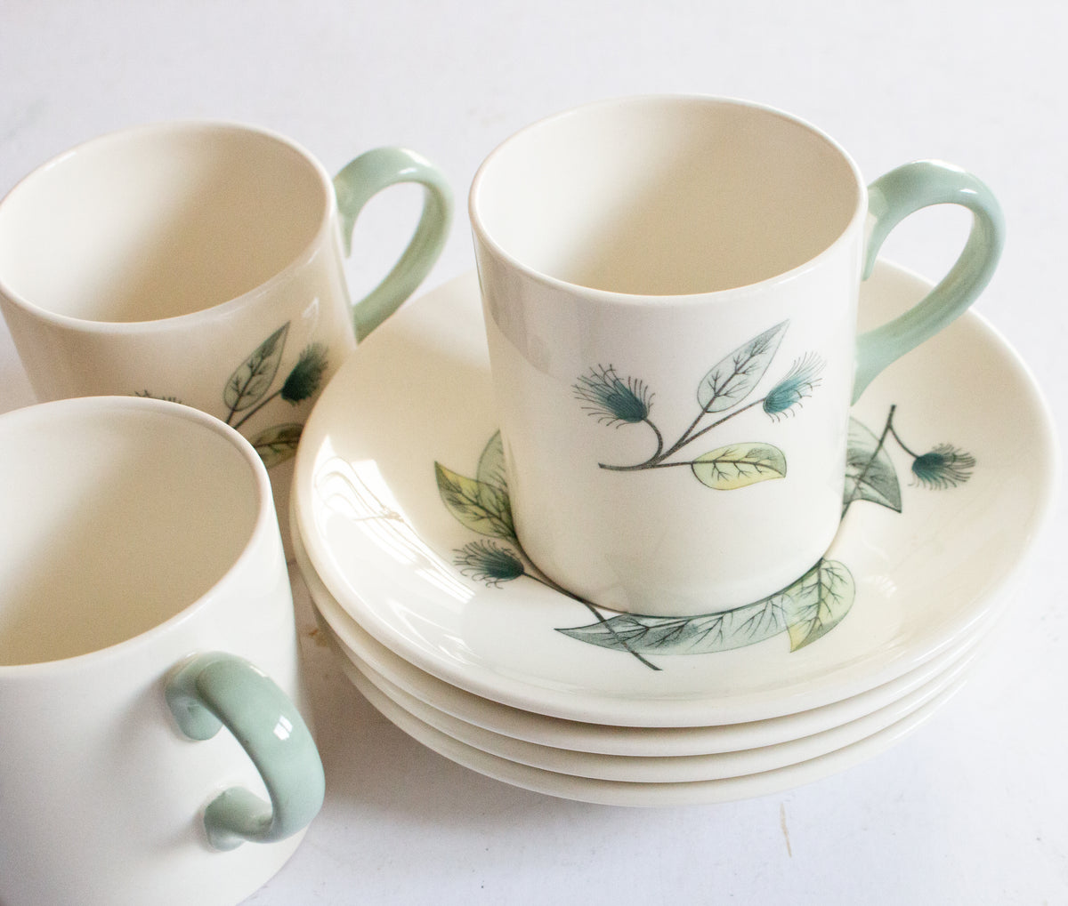 Wedgwood 'Woodbury' Pattern Coffee Cups and Saucers (4)