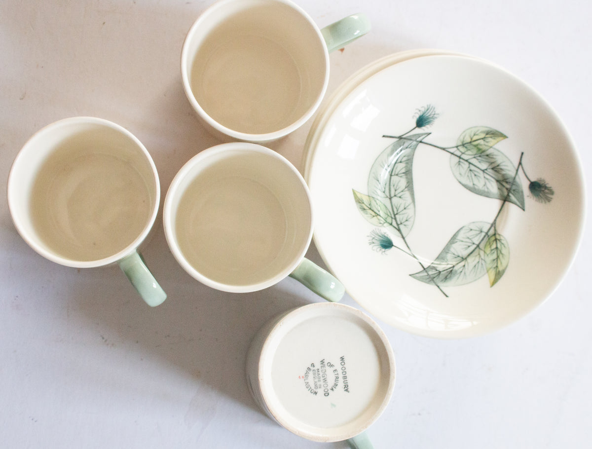 Wedgwood 'Woodbury' Pattern Coffee Cups and Saucers (4)